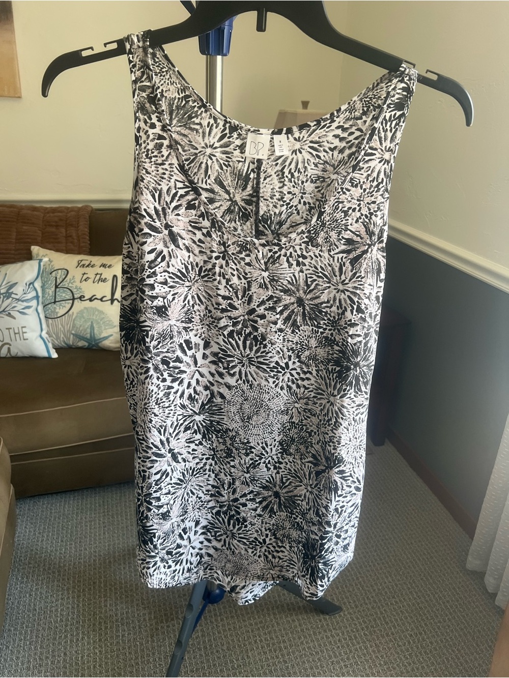 BP. Black White Floral Shift Dress Sleeveless Scoop Neck Knee Length Size M #445